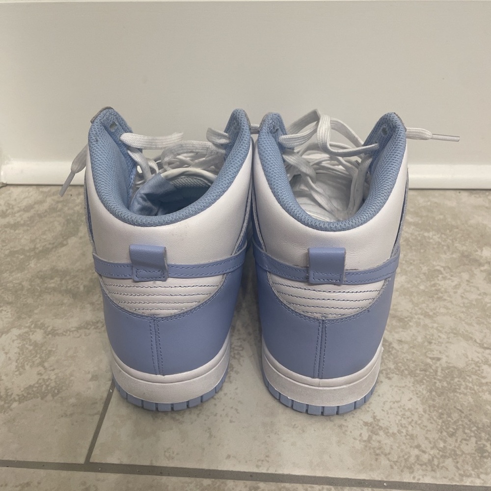 Nike Dunks - image 3